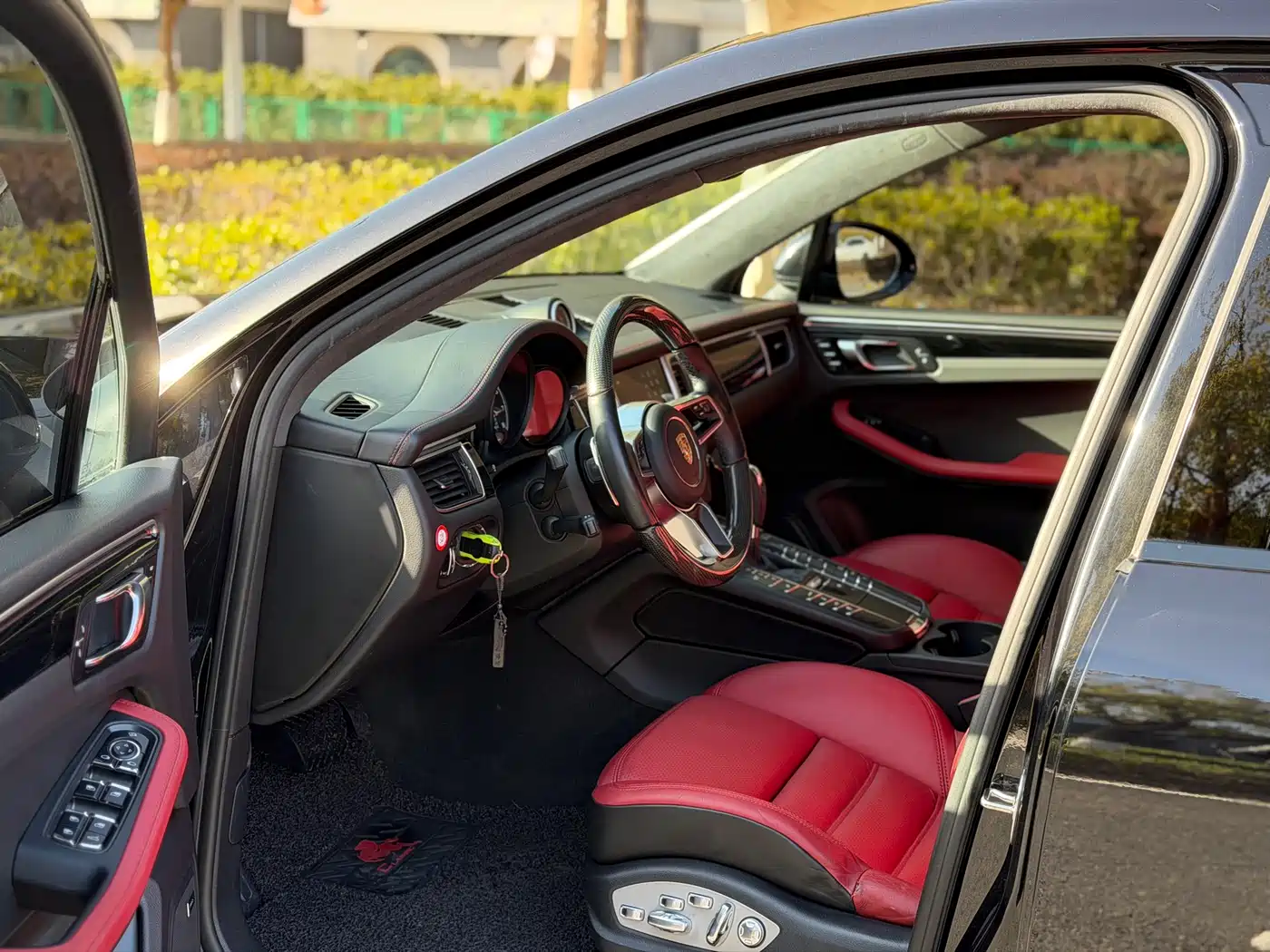 Porsche Macan 2017 Macan Turbo 3.6T фото 9
