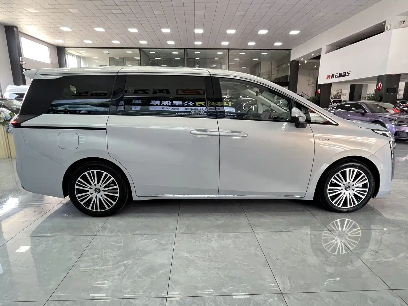 GAC Trumpchi Trumpchi E8 NEV 2024 Model 150km MAX+ фото 5