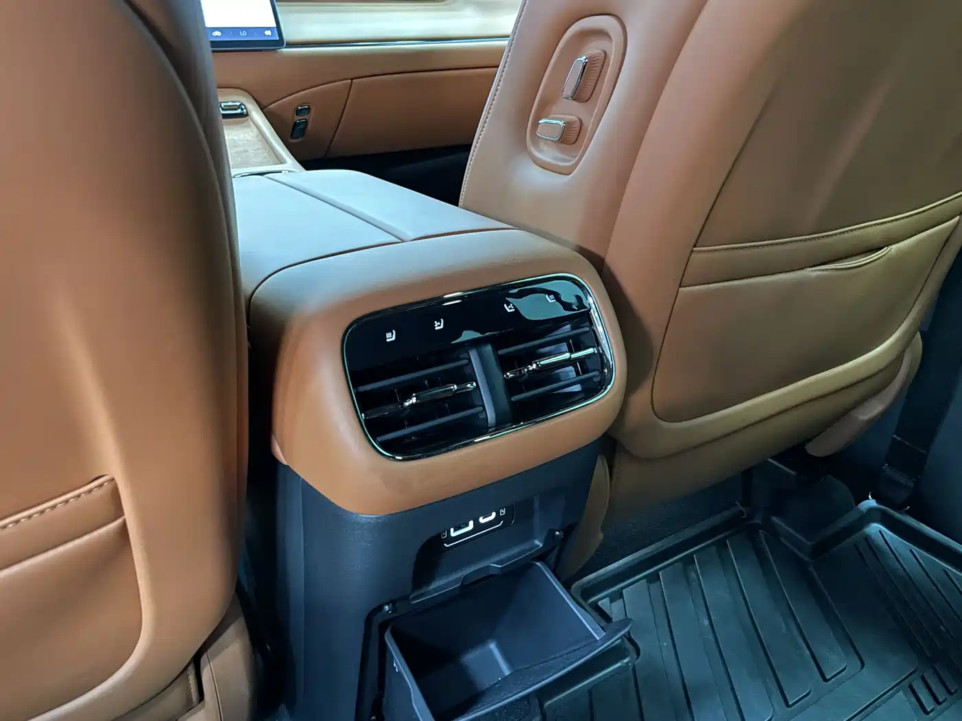 GAC Trumpchi Trumpchi Xiangwang S7 2025 Model 180km Ultra AWD LiDAR Edition фото 14