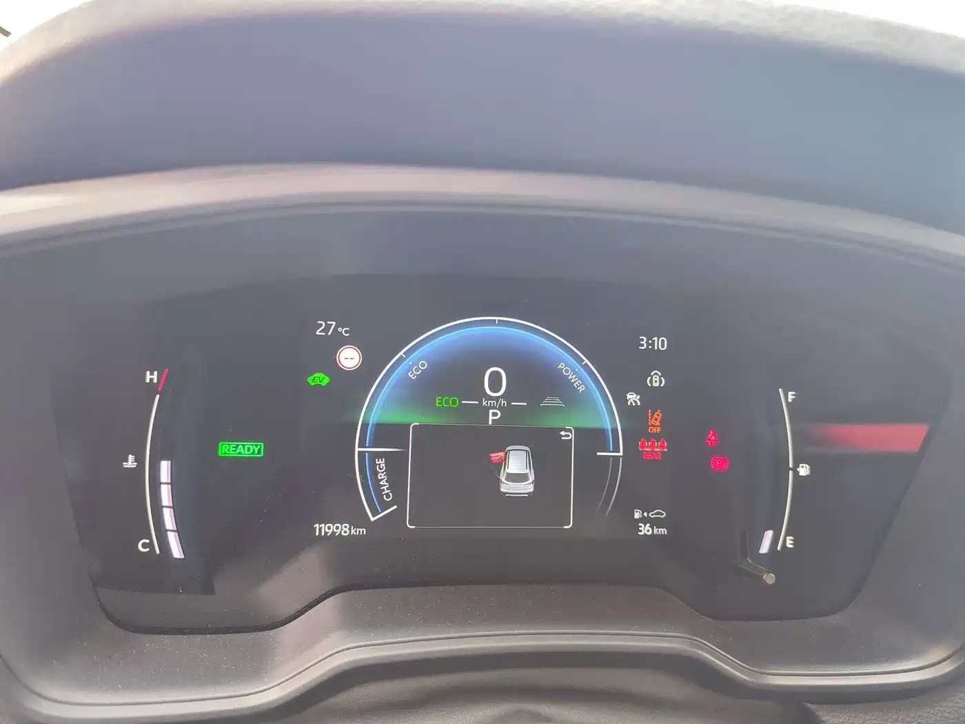 Toyota Corolla Cross 2023 Hybrid 2.0L Pioneer Edition фото 27