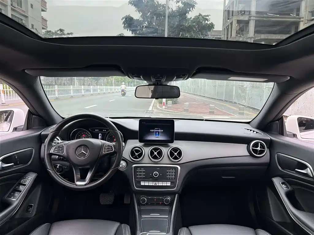 Mercedes-Benz CLA (Import) 2018 CLA 200 Dynamic Edition фото 12
