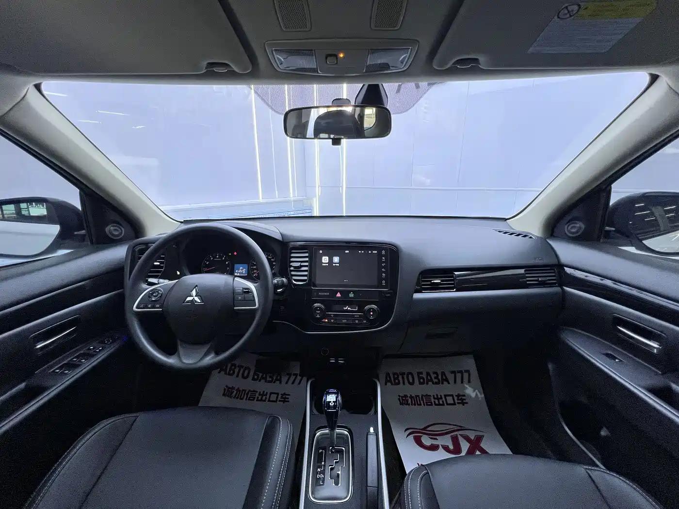 Mitsubishi Outlander 2023 2021 Facelift 2.0L 2WD Comfort Edition 5-Seater