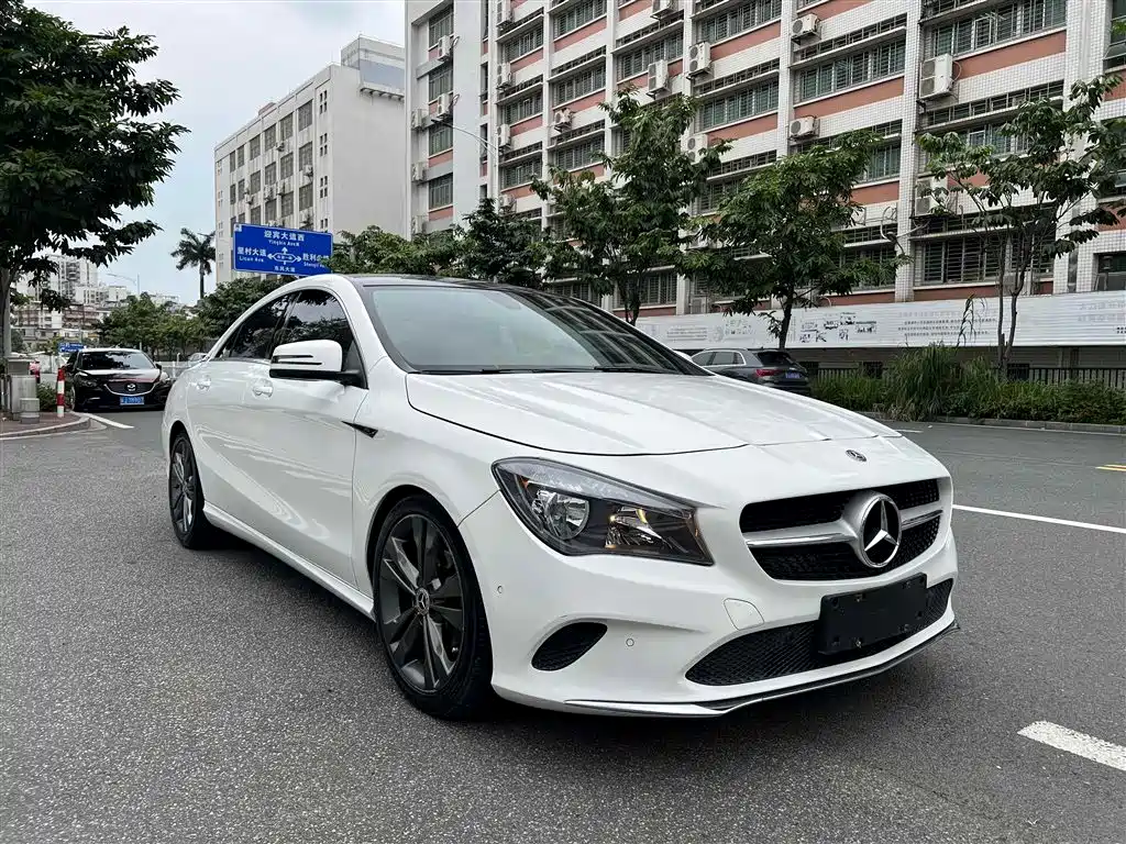 Mercedes-Benz CLA (Import) 2018 CLA 200 Dynamic Edition фото 6