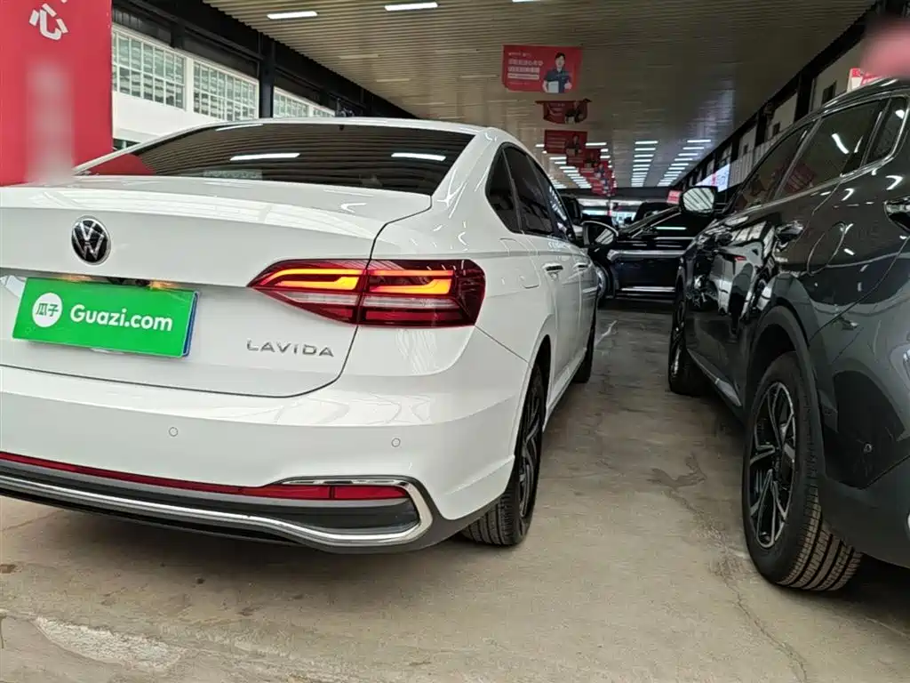 Volkswagen Lavida 2024 Model 1.5L Automatic 5 Million Edition фото 8