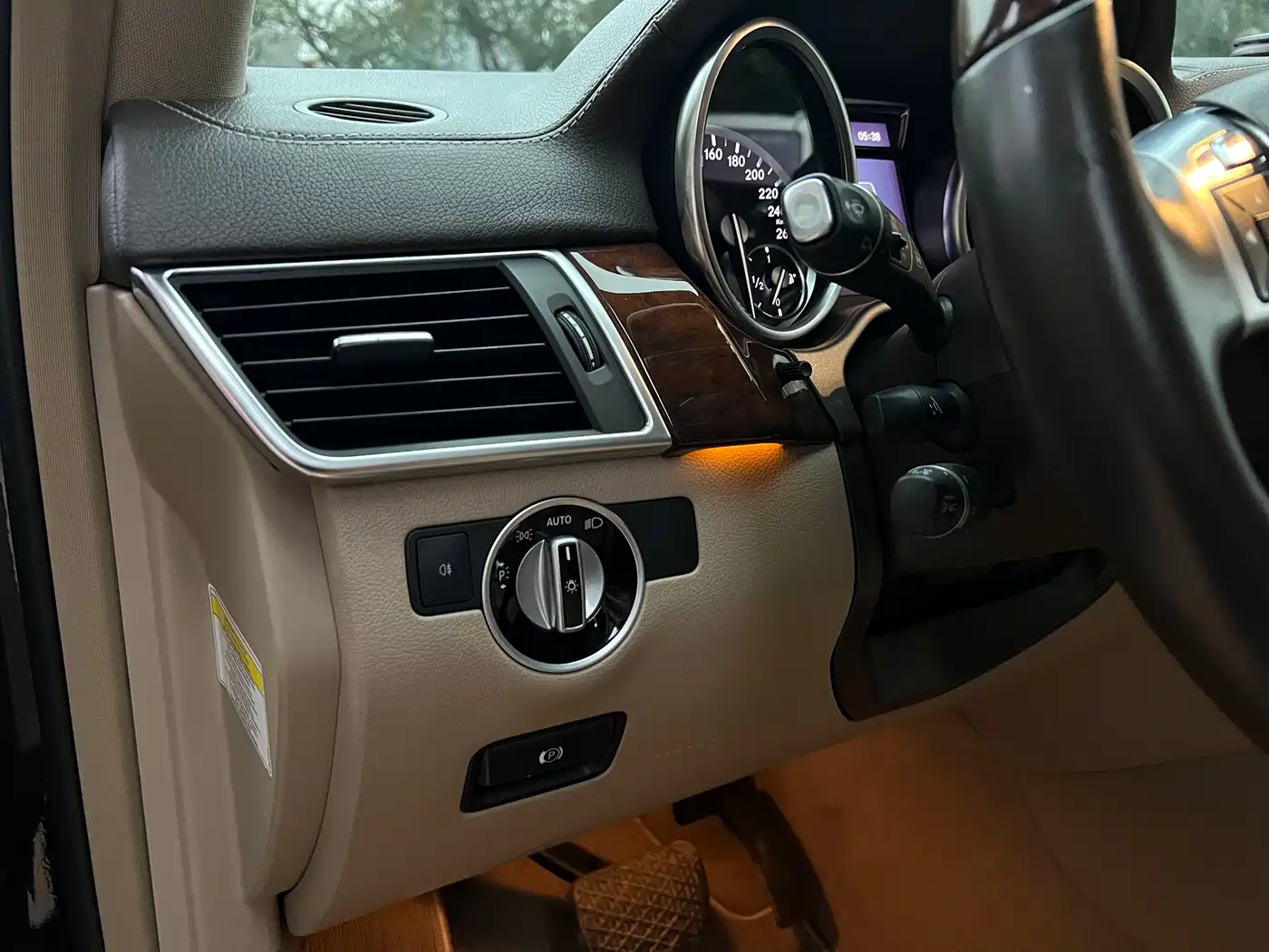 Mercedes-Benz GL-Class фото 16