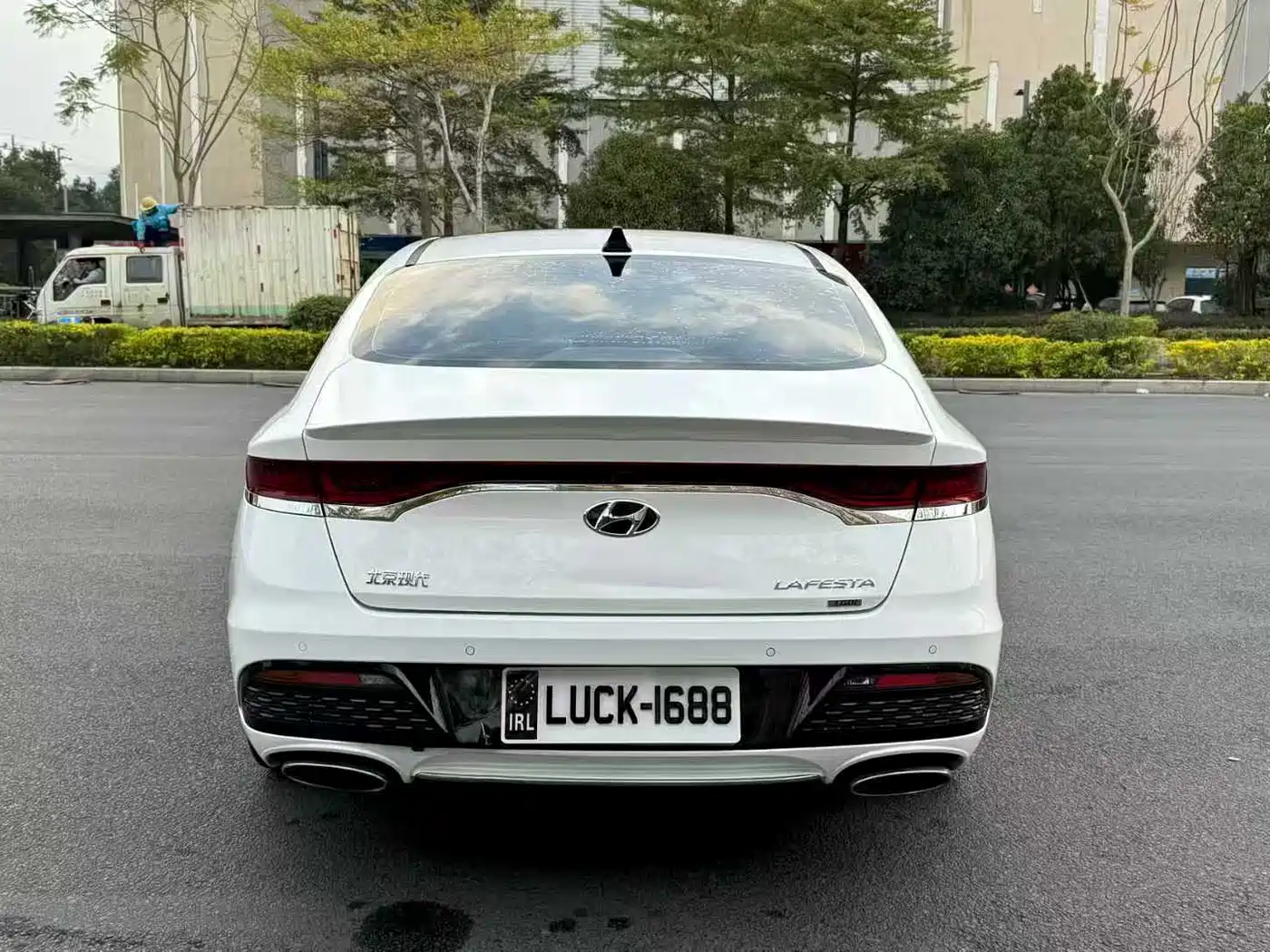 Photo 9 - Hyundai Fista