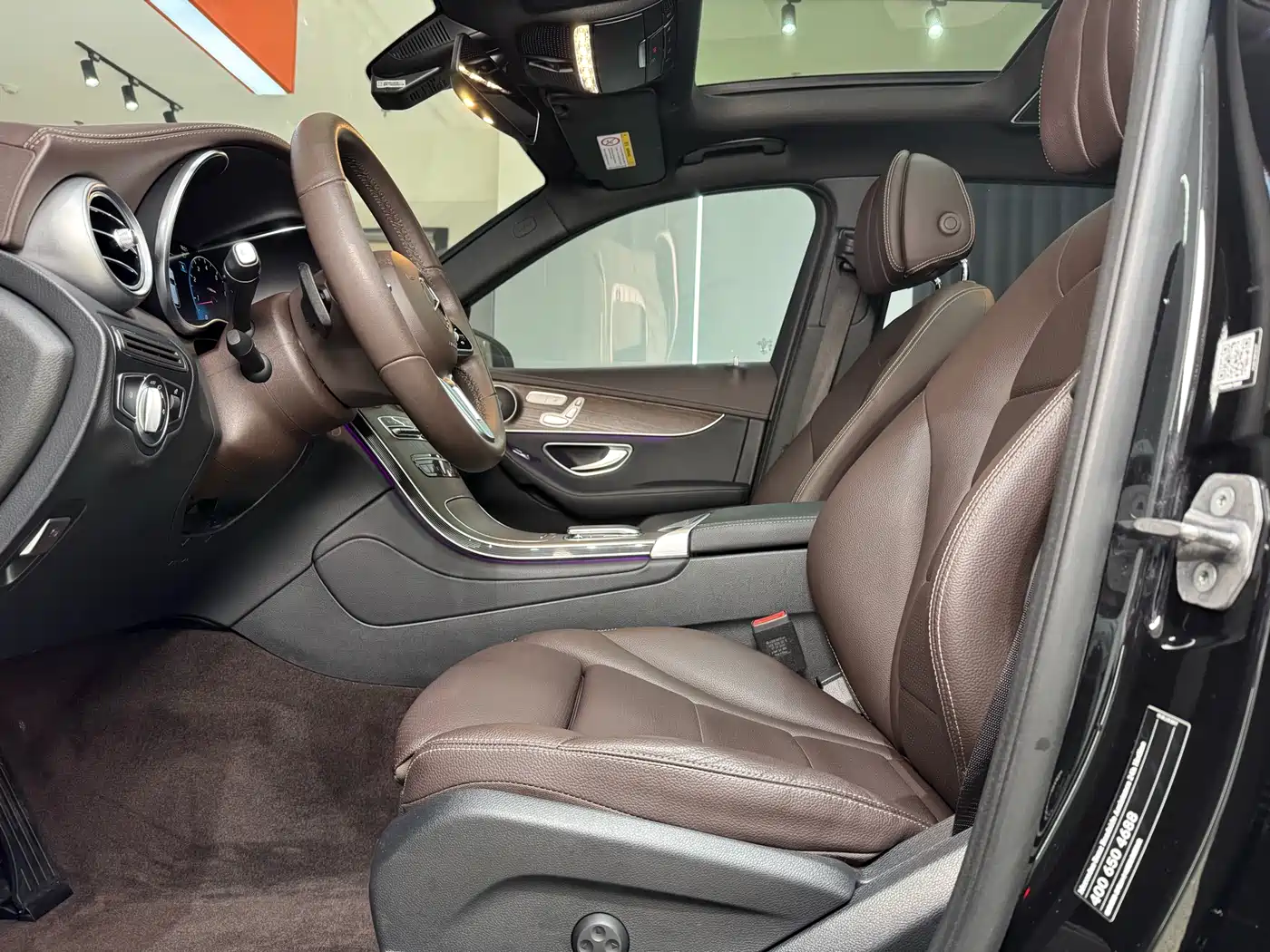 Mercedes-Benz GLC 2022 Model GLC 260 L 4MATIC Luxury Edition фото 17