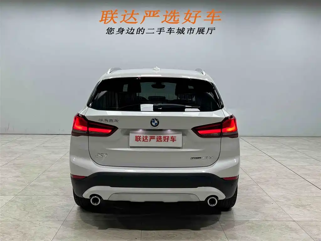 BMW X1 2022 sDrive20Li Fashion фото 24