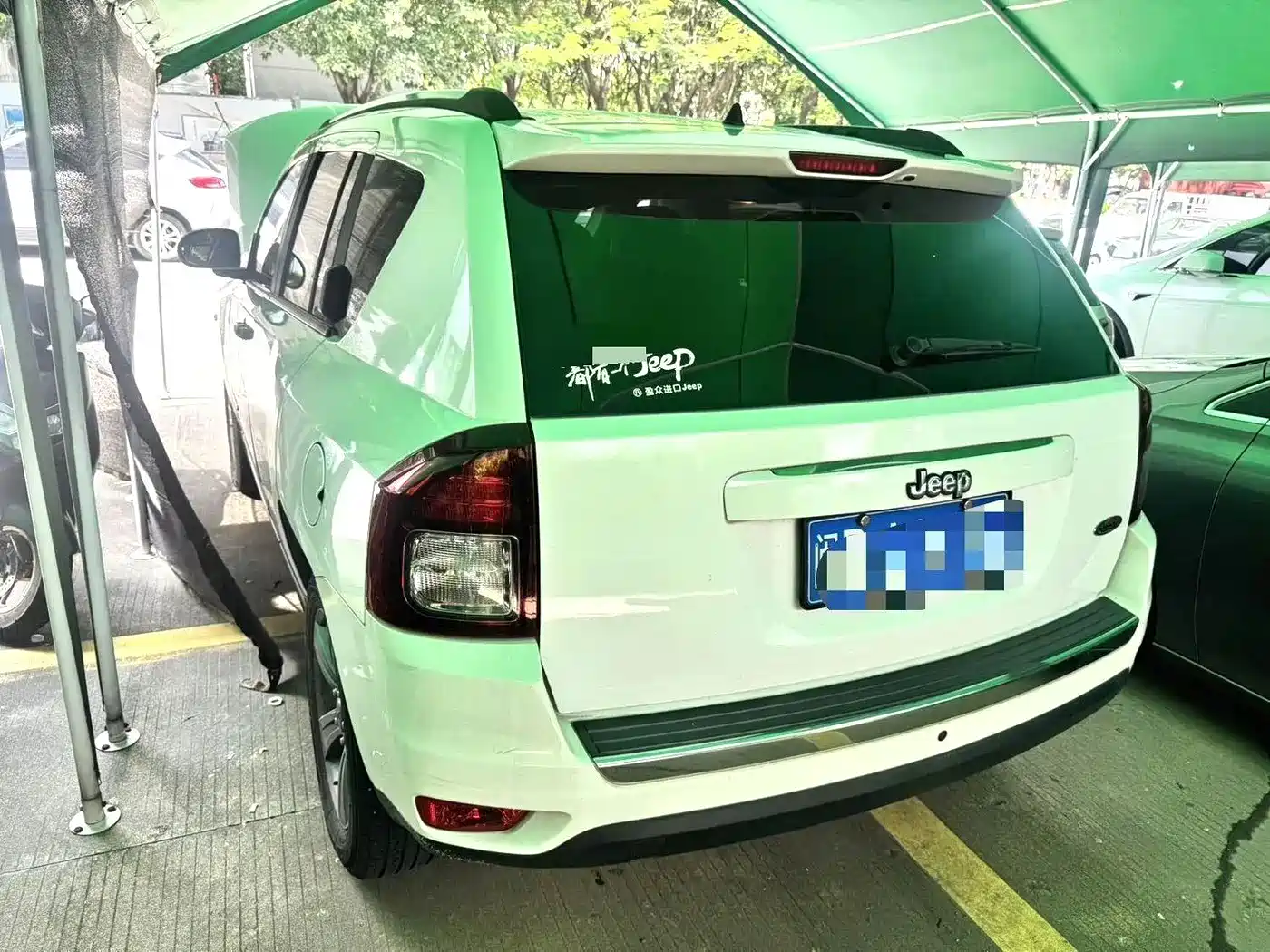Jeep Compass (Import) 2014 2014 Facelift 2.4L 4WD Comfort Edition