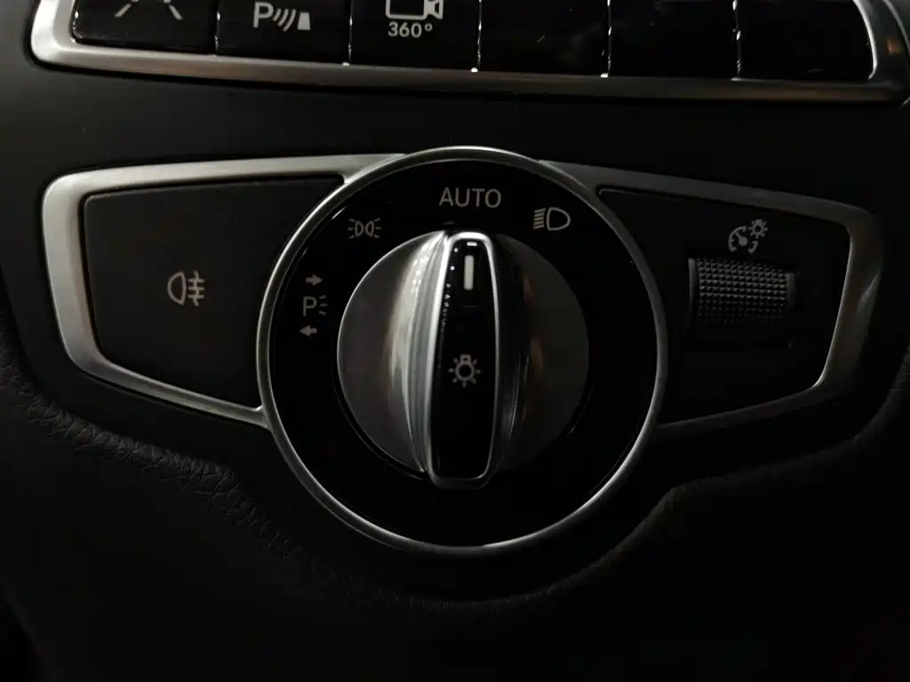 Mercedes-Benz GLC 2016 2016 GLC 260 4MATIC Luxury