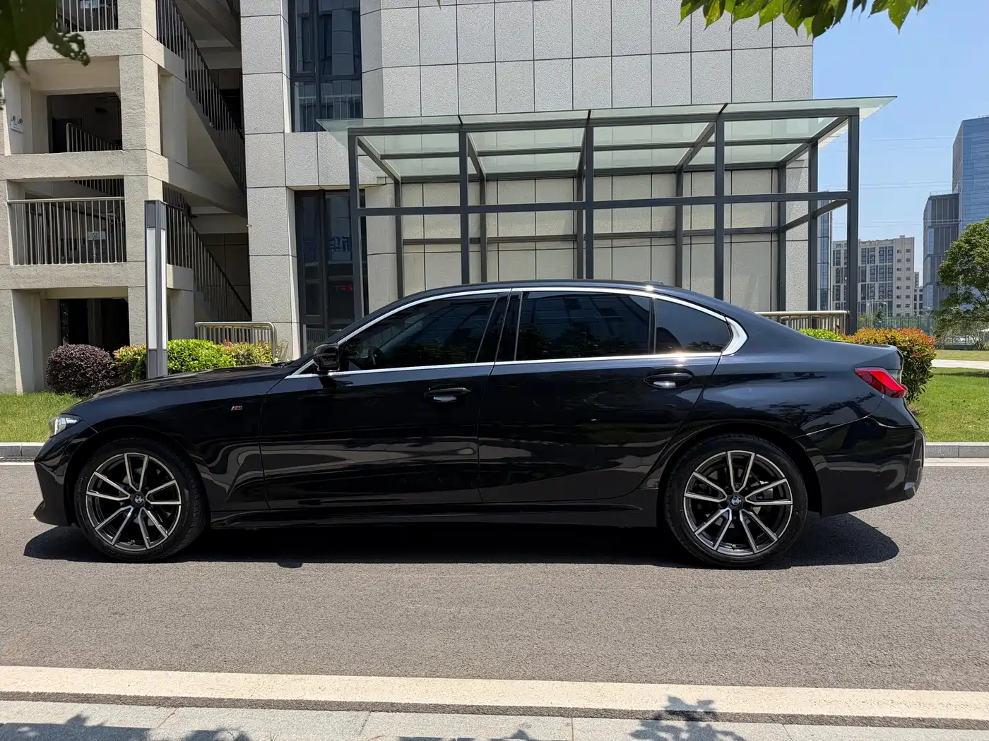 Photo 7 - BMW 3 Series