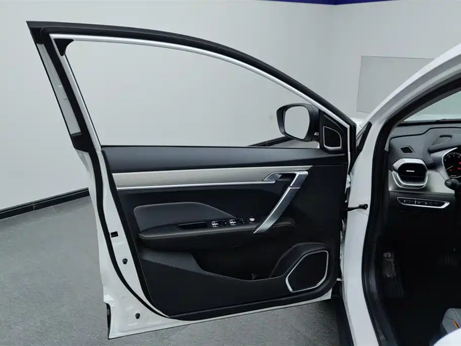 GEELY AUTOMOBILE BINYUE