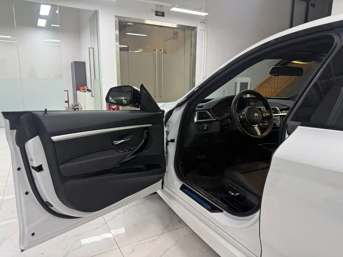 BMW 3 Series GT 2021 2020 320i M Sport Package