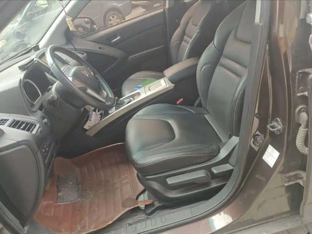 Luxgen U6 SUV 2016 2015 1.8T Fashion Edition