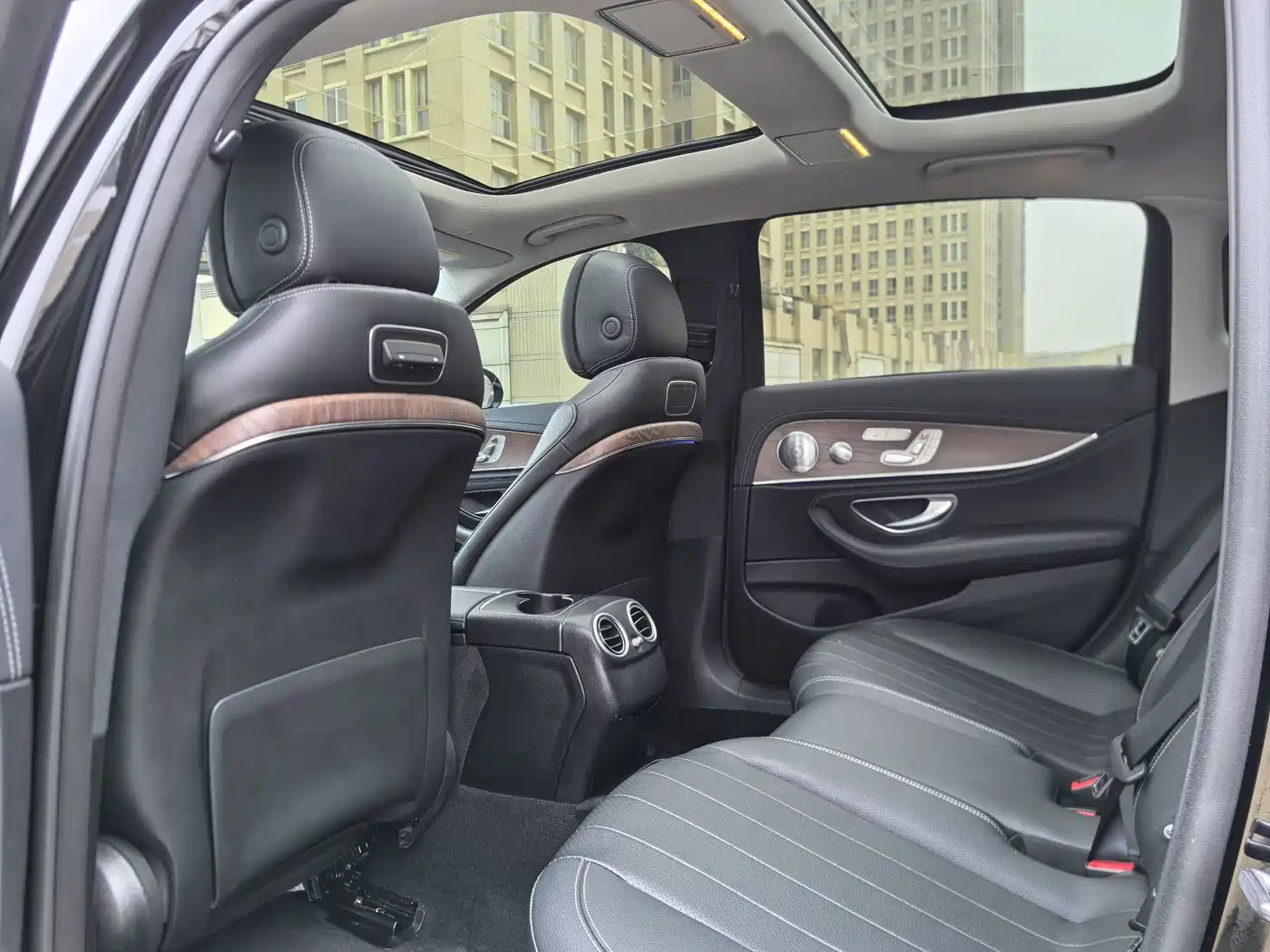 Mercedes-Benz E-Class 2019 Facelift E 300 L Fashion фото 45
