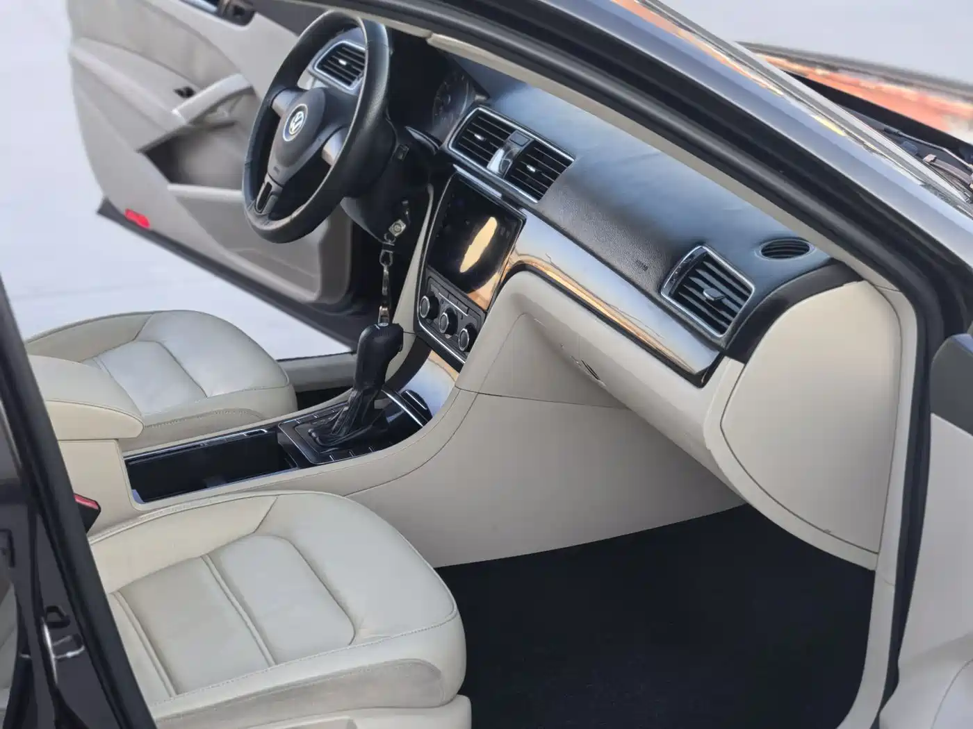 Volkswagen Passat 2013 1.8TSI DSG Zunrong фото 12