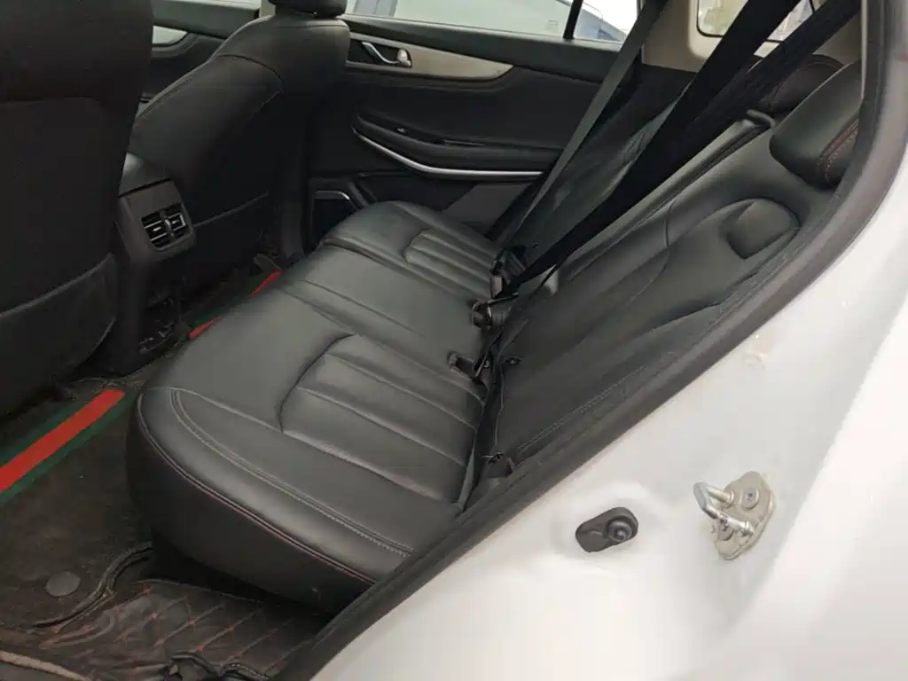 Photo 17 - Changan CS75