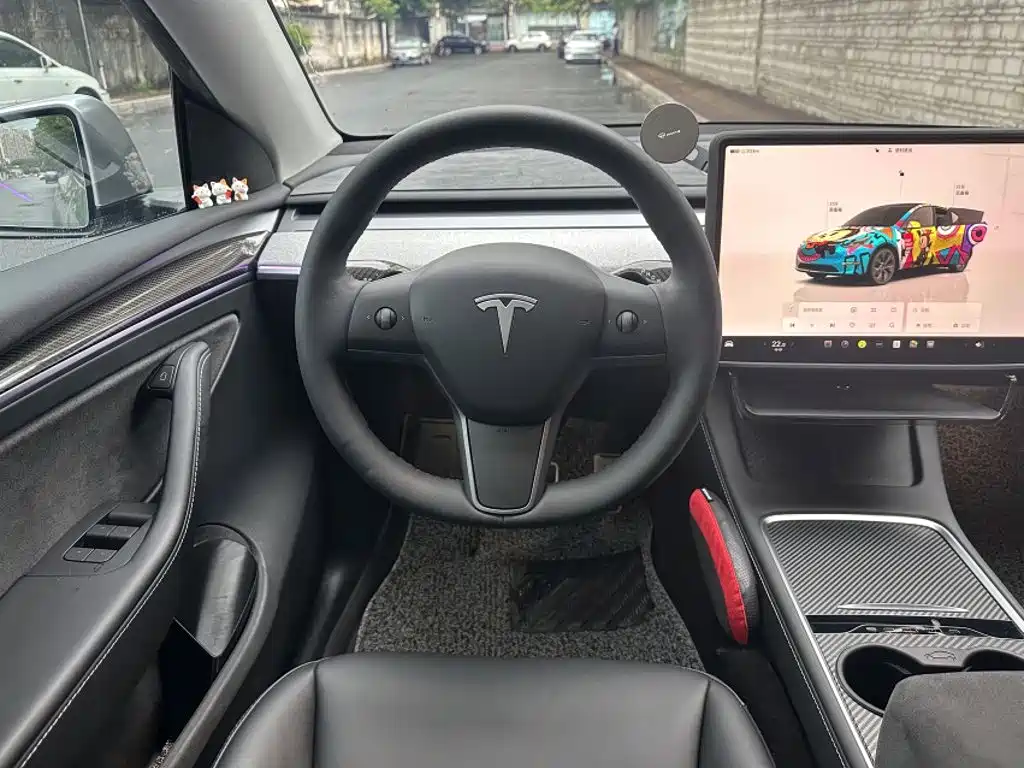 Фото 23 - Tesla Model Y