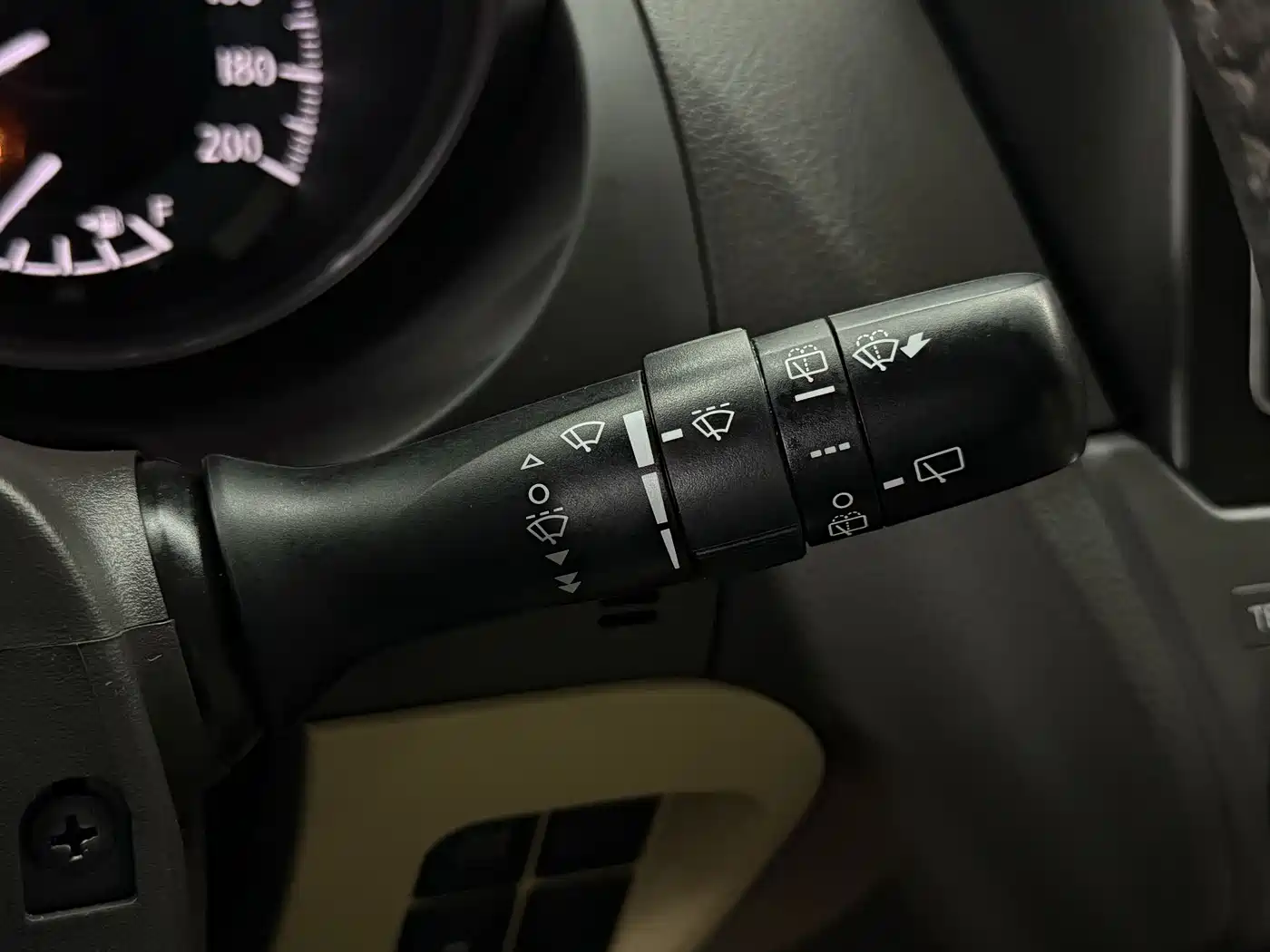 Toyota Prado 2016 2.7L Auto Luxury Edition фото 18