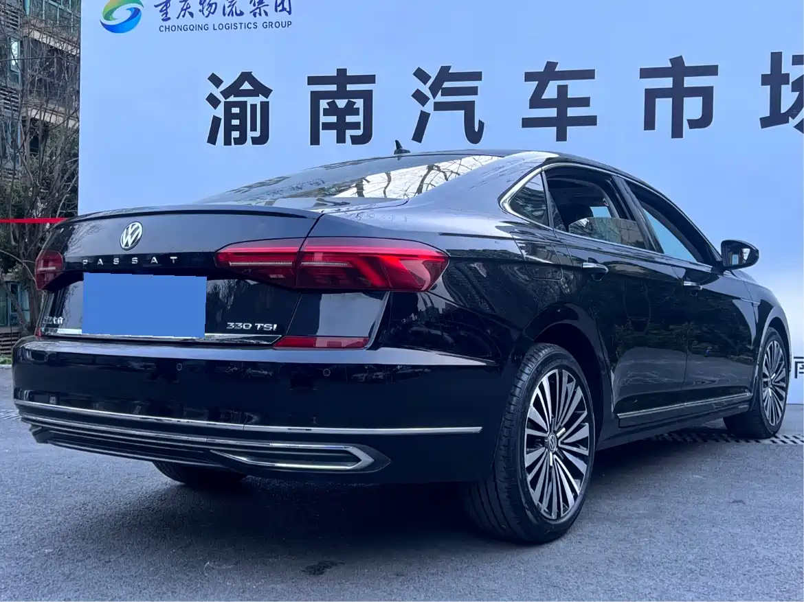 Volkswagen Passat 2019 330TSI Luxury Edition China VI фото 34