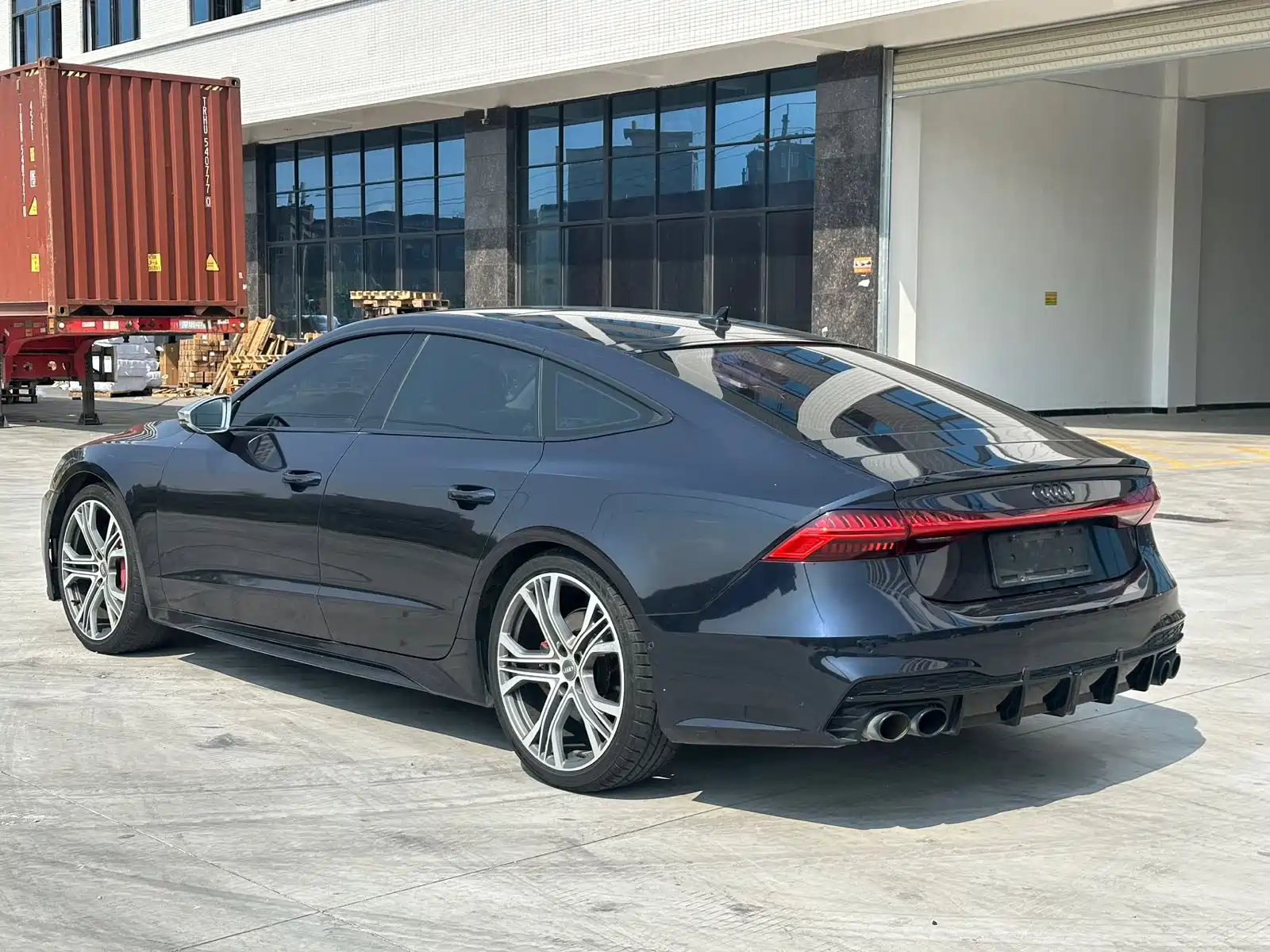 Фото 8 - Audi A7