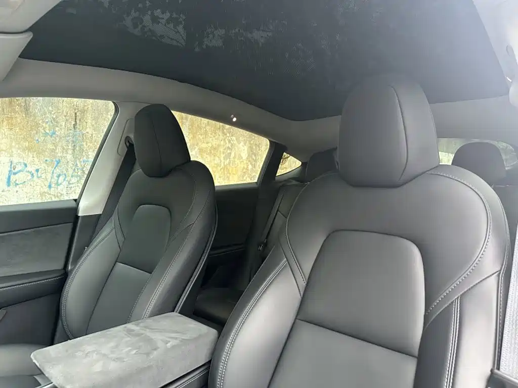 Фото 22 - Tesla Model Y