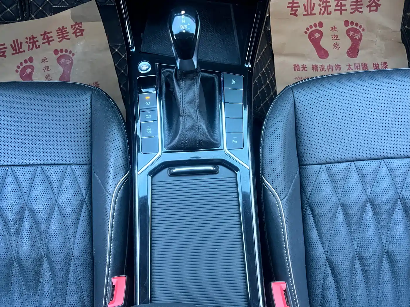 Volkswagen Passat 2019 330TSI Luxury Edition China VI фото 19