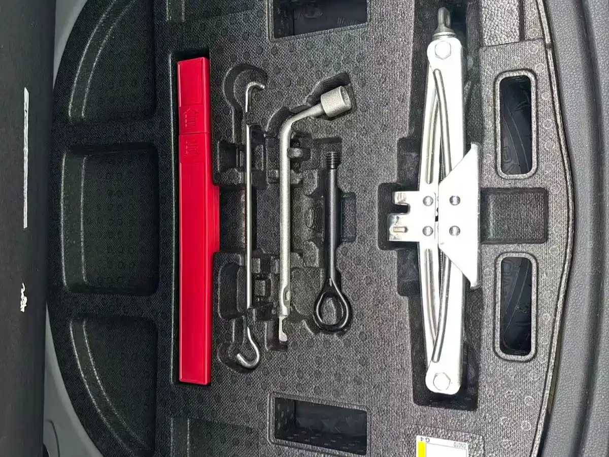 Toyota Avalon 2019 2.0L Luxury Edition (China VI) фото 25