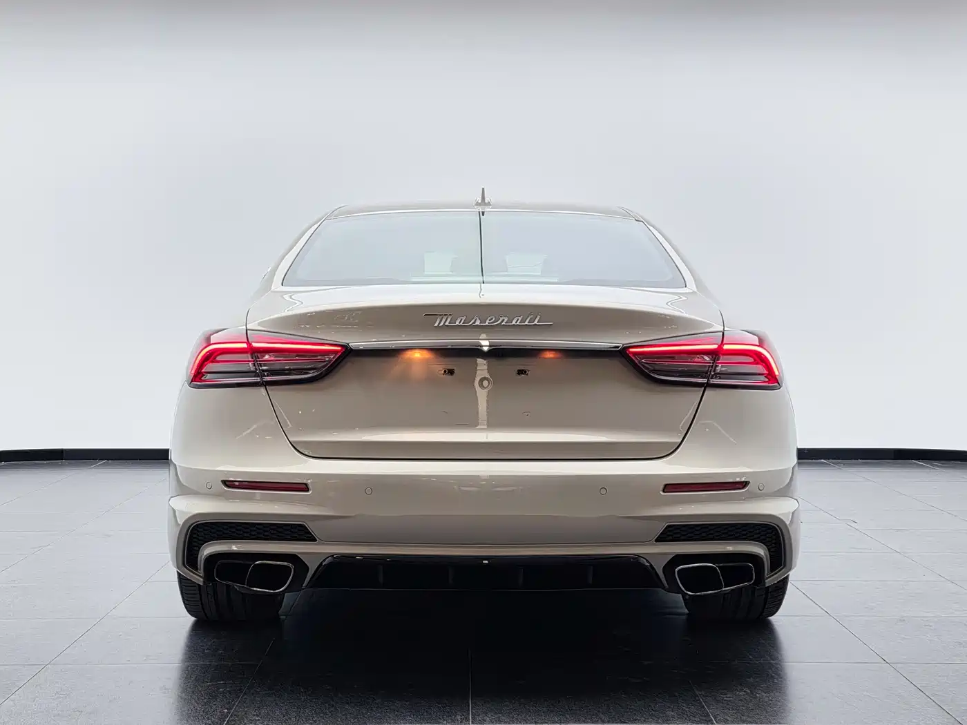 Maserati Quattroporte 2013 3.8T Standard фото 26