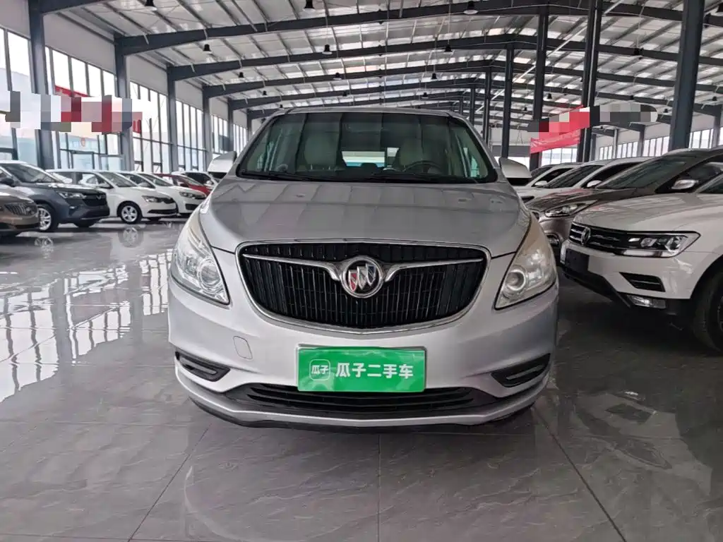 Фото 3 - Buick GL8