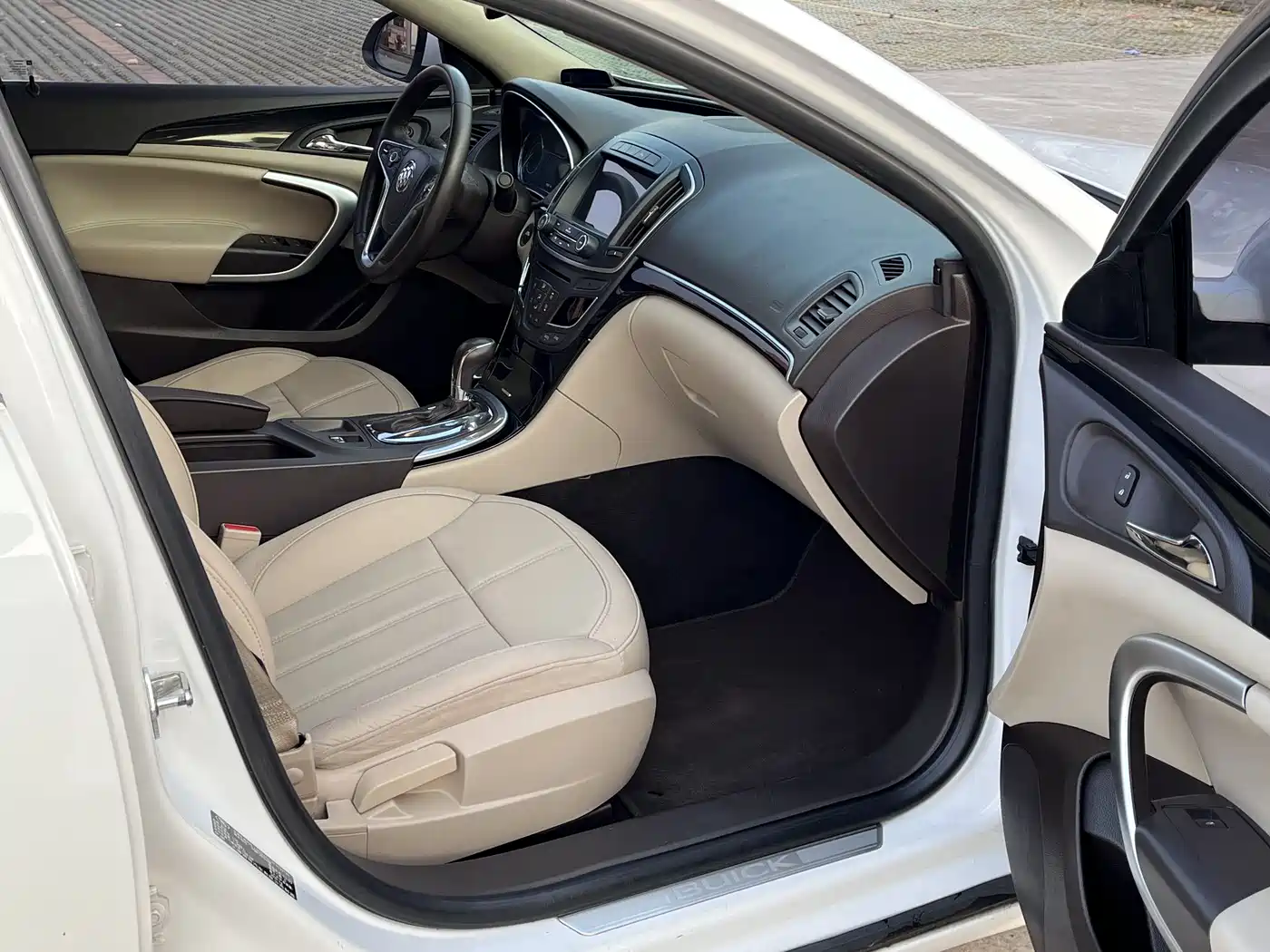 Buick Regal 2015 2.0L Elite Fashion Model фото 15