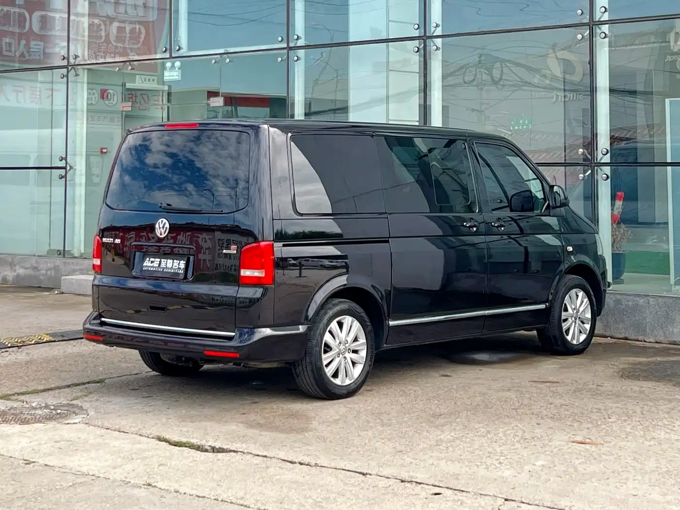 Volkswagen Multivan 2014 2014 2.0TSI AWD Executive