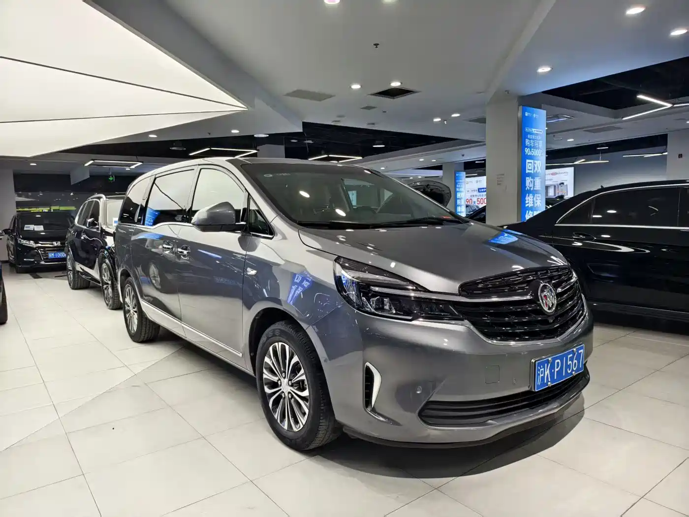 Buick GL8 2021 Land Business Class 652T Premium фото 2