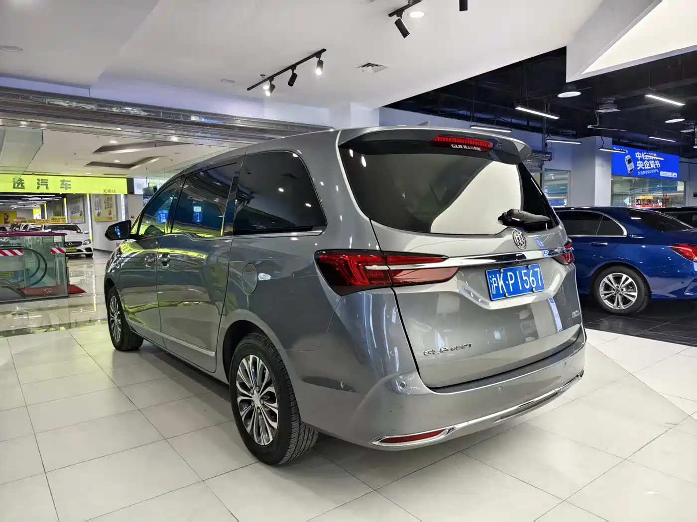 Buick GL8 2021 Land Business Class 652T Premium фото 16