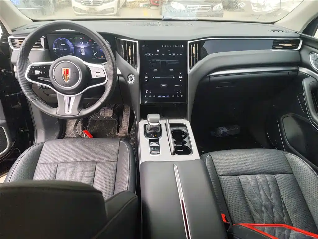 Hongqi HS7 PHEV 2024 2.0T PHEV 4WD Flagship Edition 6-seater фото 6
