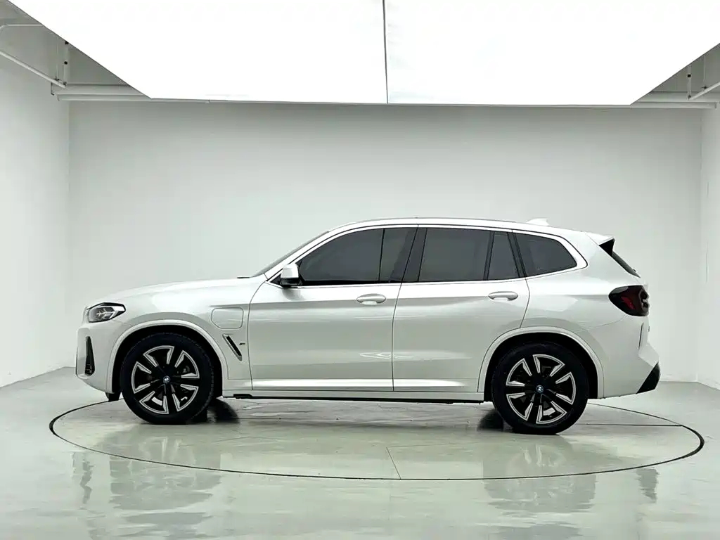 BMW iX3 2024 2024 Leading Edition