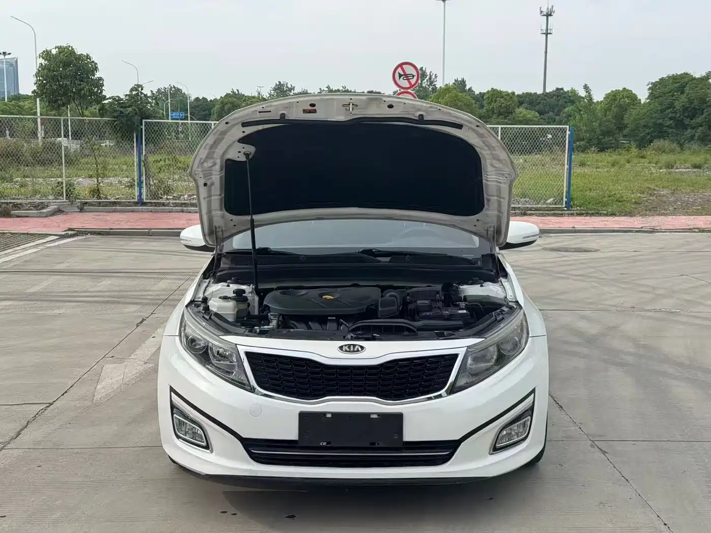 Kia K5 2014 2.0L Automatic LUXURY фото 2