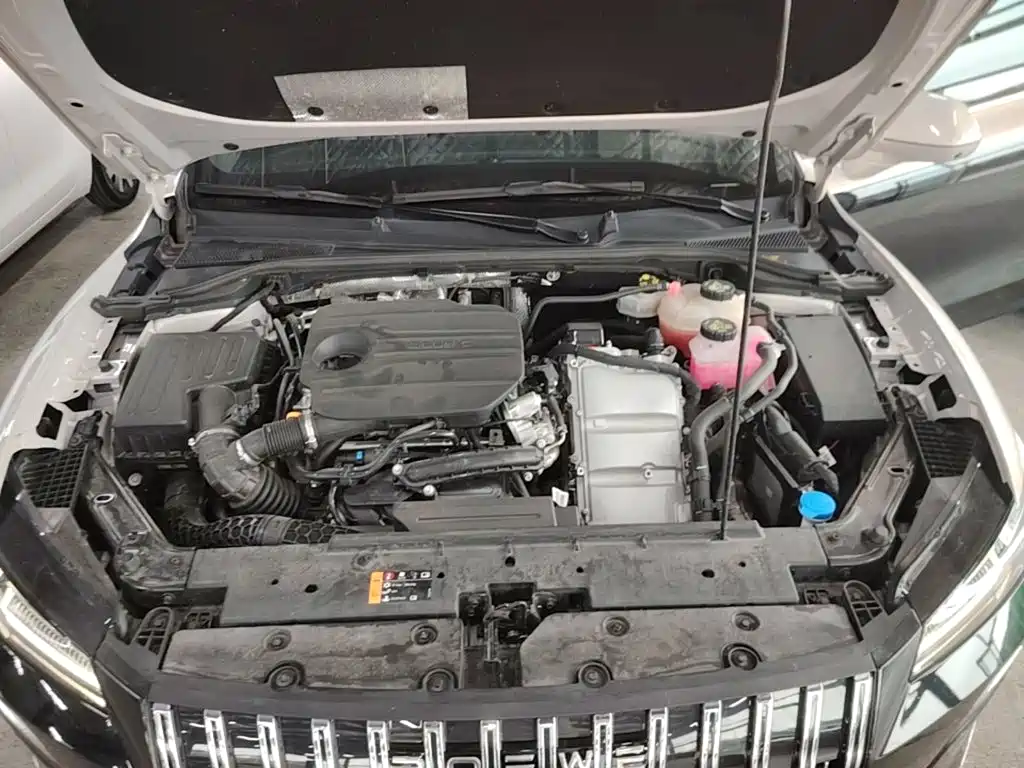 Roewe M7 DMH 2025 2025 Base