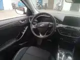 Фото 11 - Ford Focus