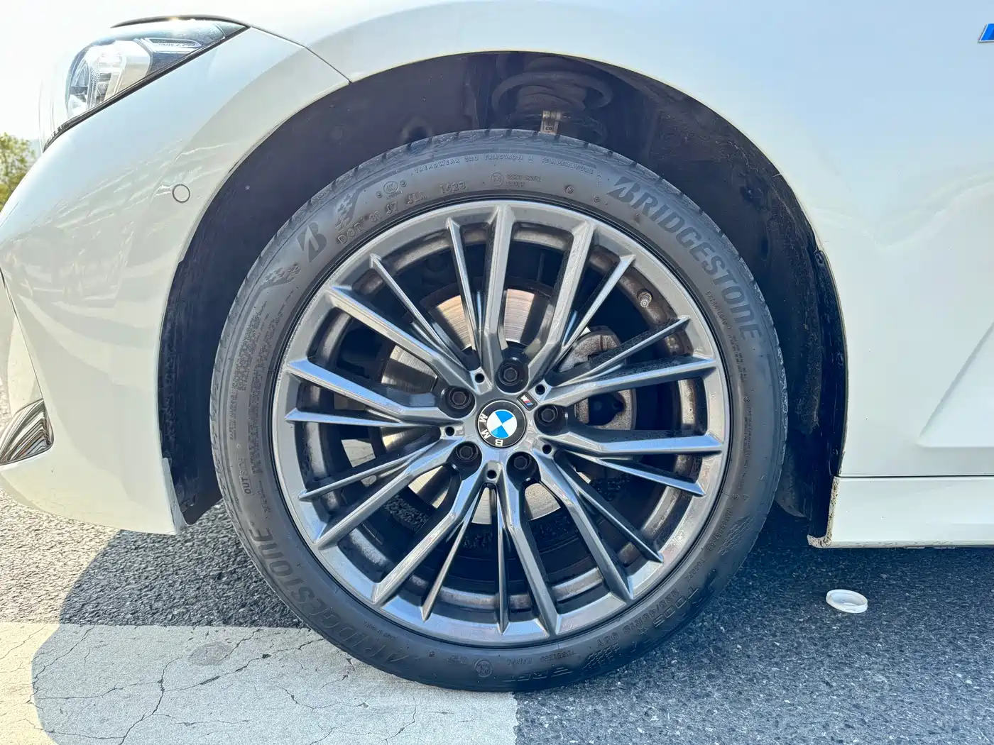 BMW 3 Series 2023 325Li M Sport Black Night Package фото 24