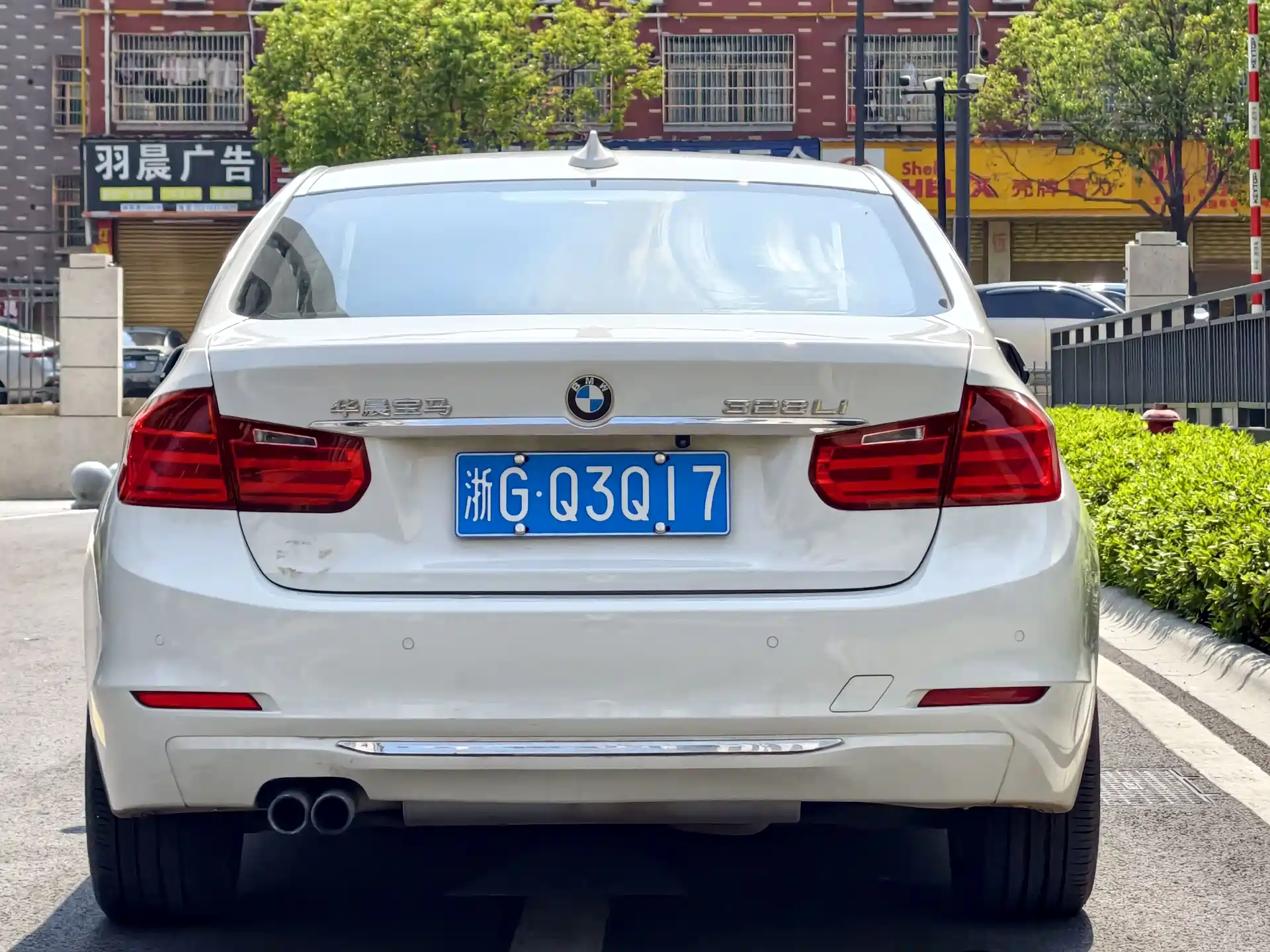 Фото 11 - BMW 3 Series