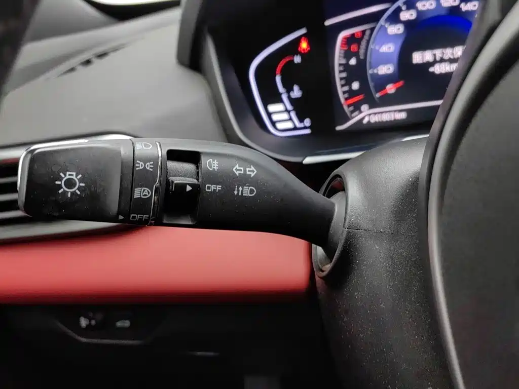 صورة 21 - Dongfeng Aeolus Yixuan