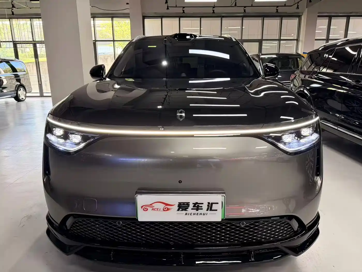 Aito AITO M8 2026 2025 Pure Electric Max+ 5-Seater AWD Version