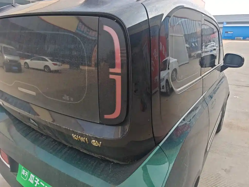 Baojun KiWi EV 2022 2021 Designer NMC