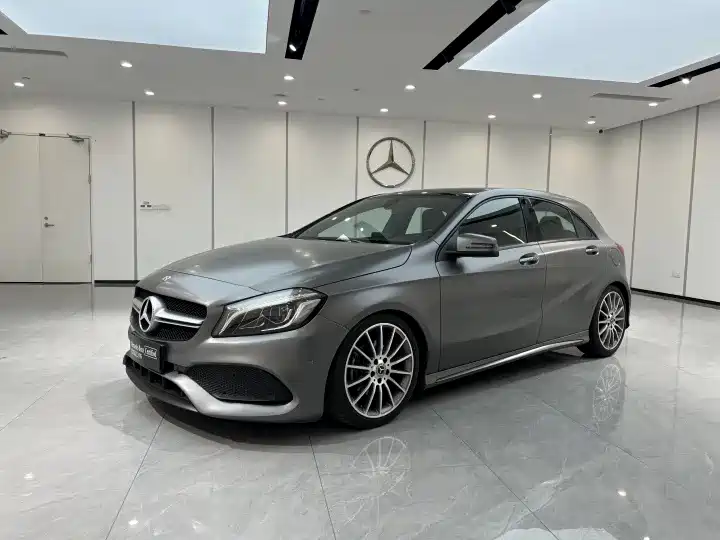 Mercedes-Benz A-Class (Import) 2016 A 200 Sport