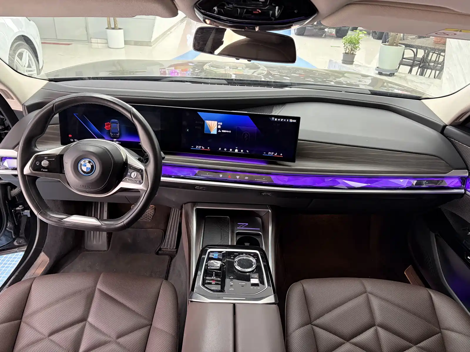 Фото 11 - BMW i7
