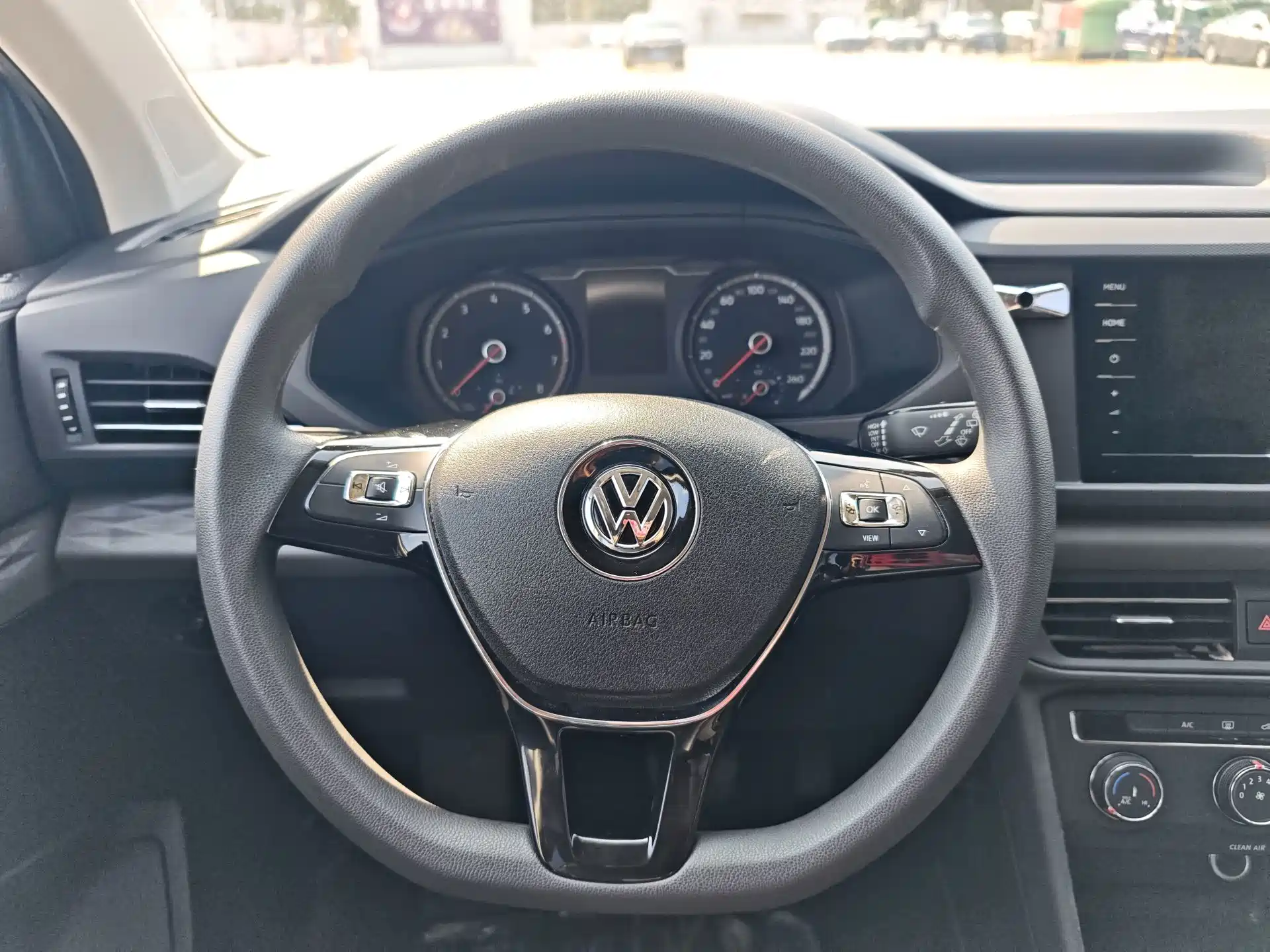 Фото 14 - Volkswagen Tharu