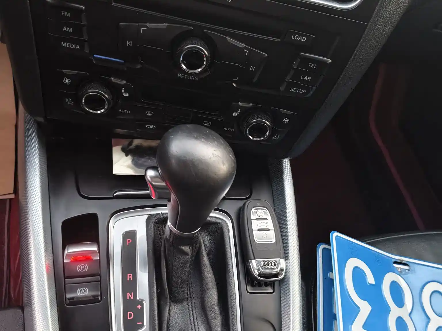 Photo 8 - Audi Q5 (Import)