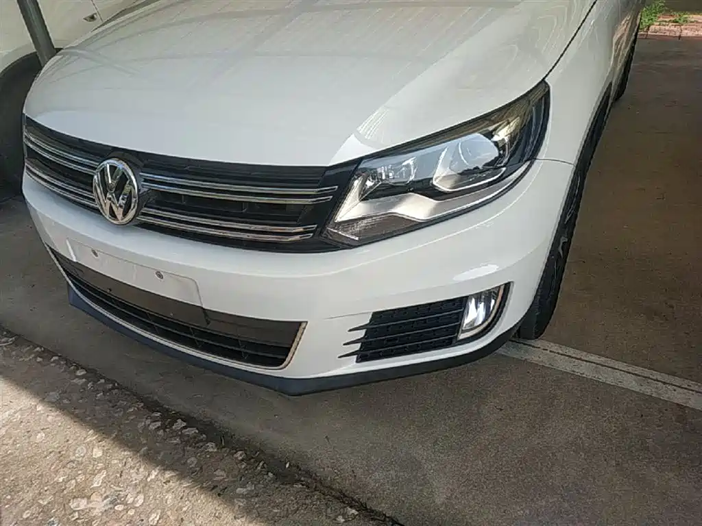 Volkswagen Tiguan 2015 1.8TSI Automatic 2WD Highline фото 24