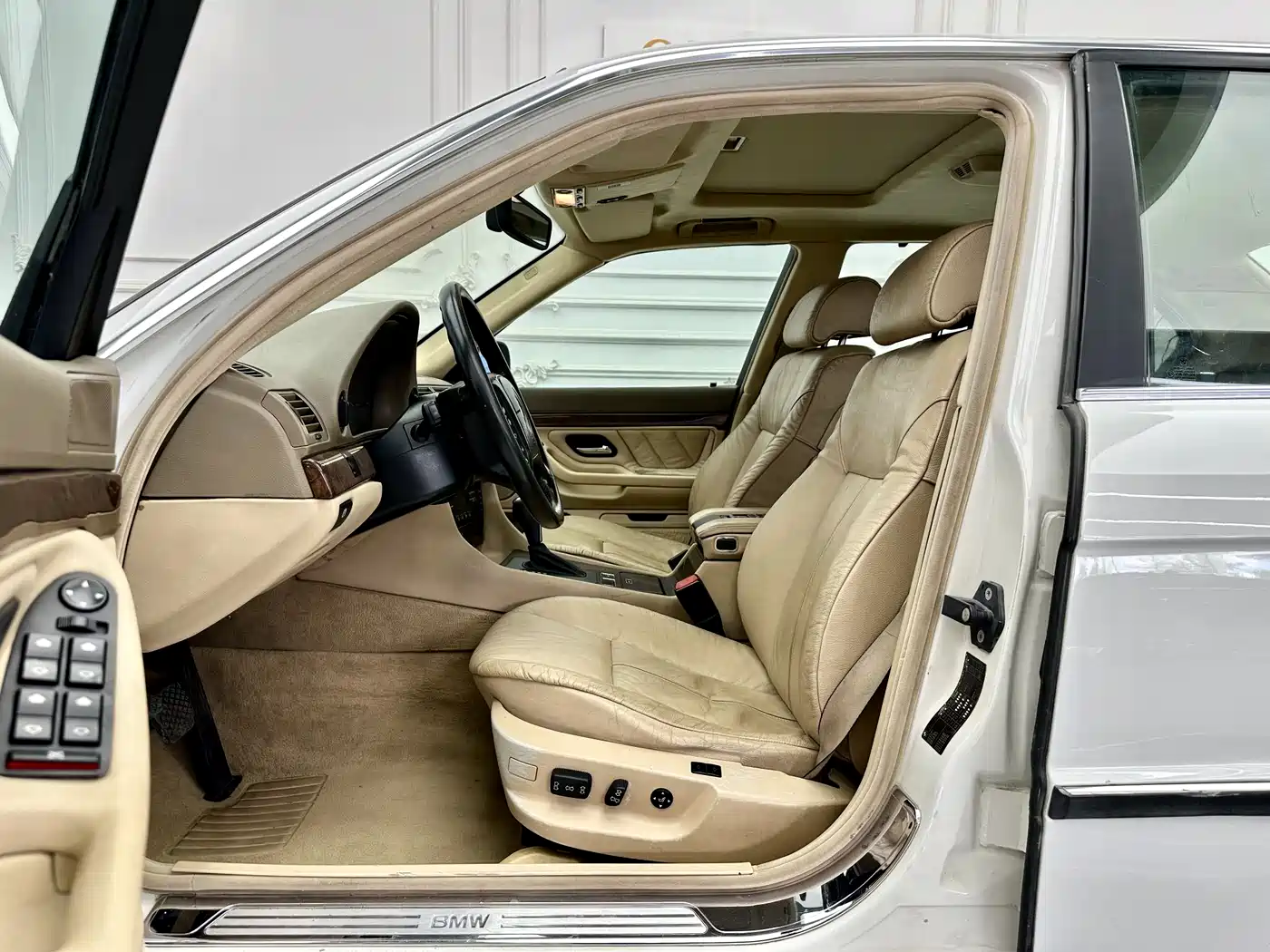 BMW 7 Series 2001